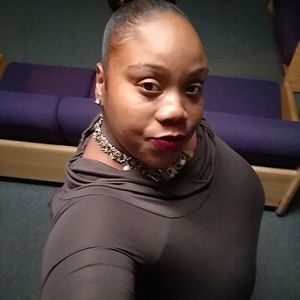 Meet your Posher, Denay